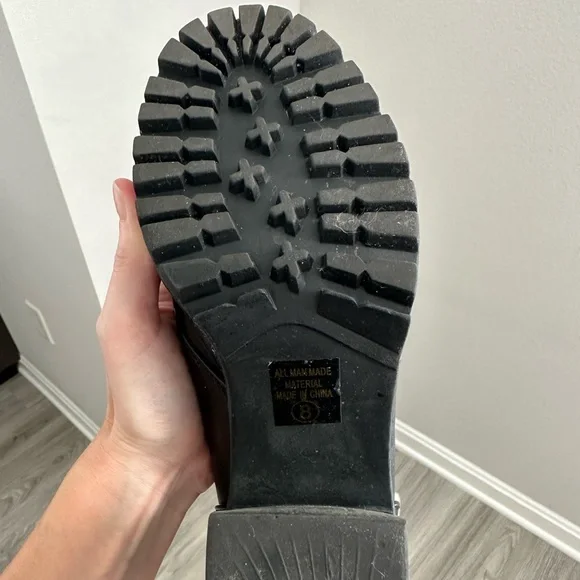 SODA Boots Women's Black Low Faux Leather Chunky Heel Ankle Booties Size 8 - Picture 4 of 5